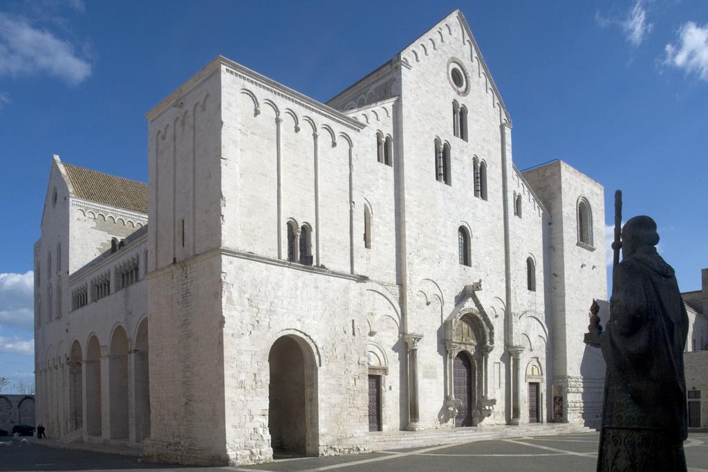 Апартаменти Due Passi Dal Borgo Antico Барі Номер фото